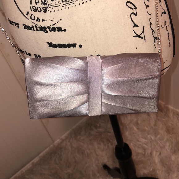 RSVP Night Out Over the Shoulder Wallet - Picture 3 of 6